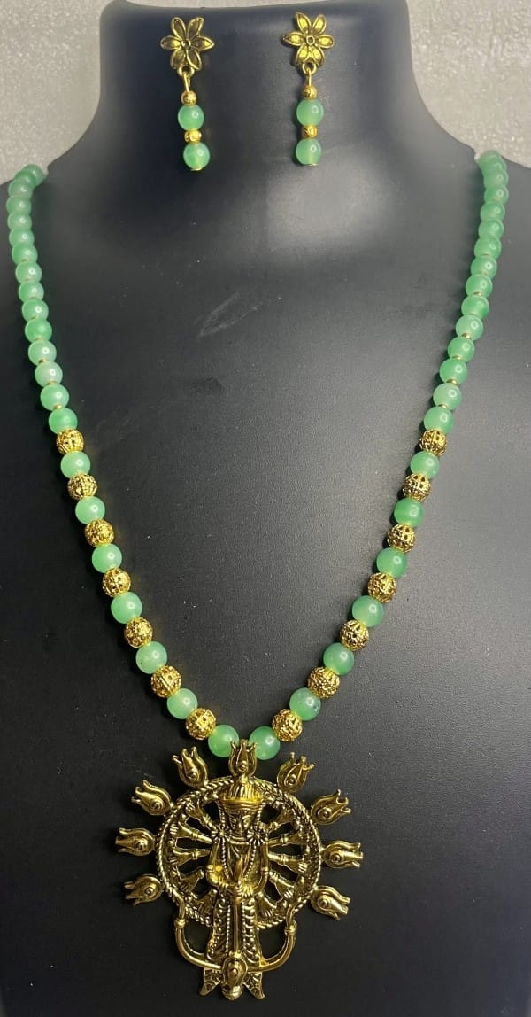 Green pendant necklace set