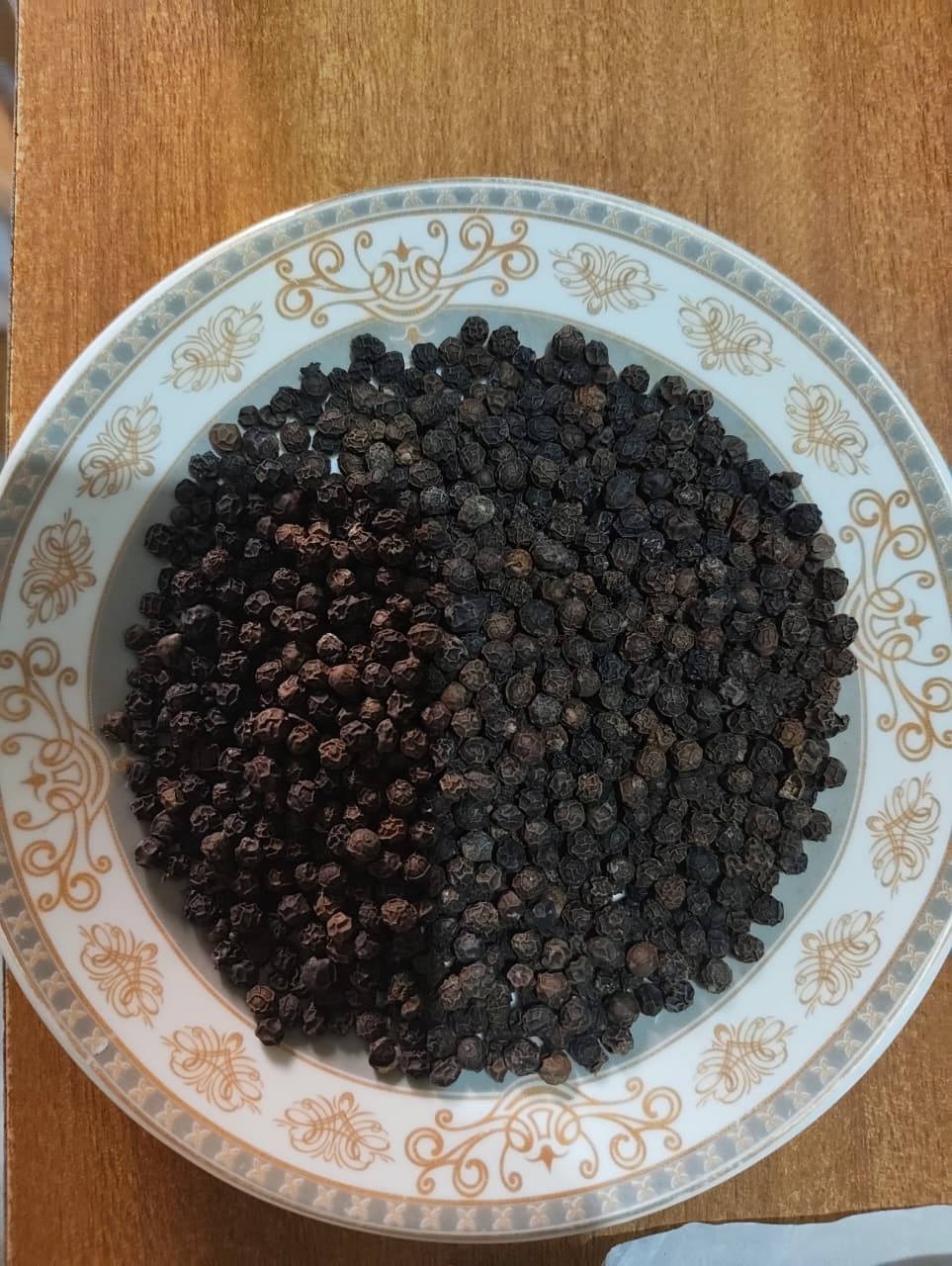 Black Pepper Whole