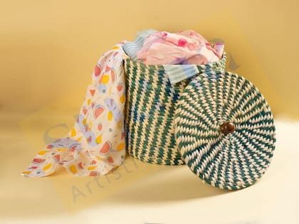 Srjana Handicraft Sabai Grass Multi Purpose Basket With Lid  