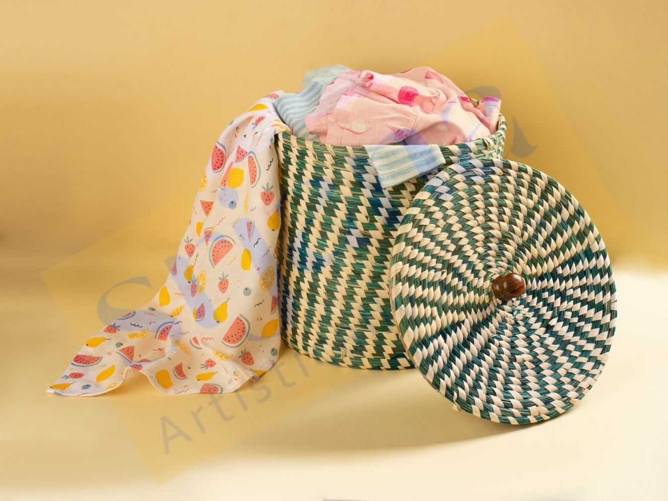 Srjana Handicraft Sabai Grass Multi Purpose Basket With Lid