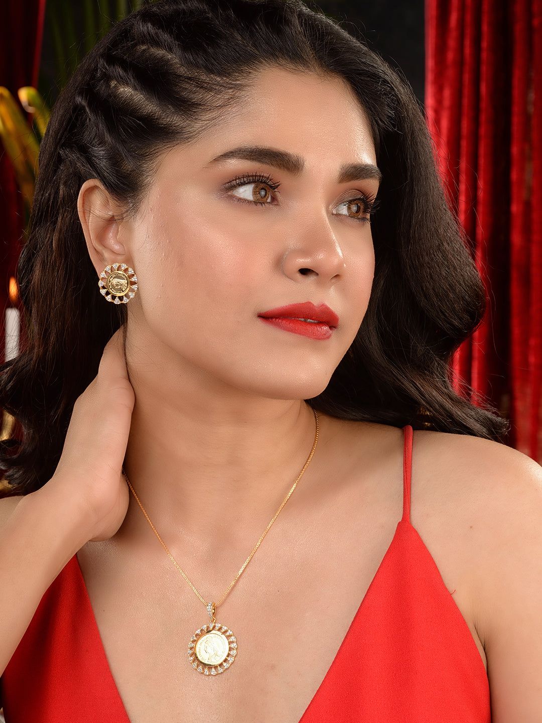 Gold Toned AD Round Ginni Statement Locket Jewellery Set