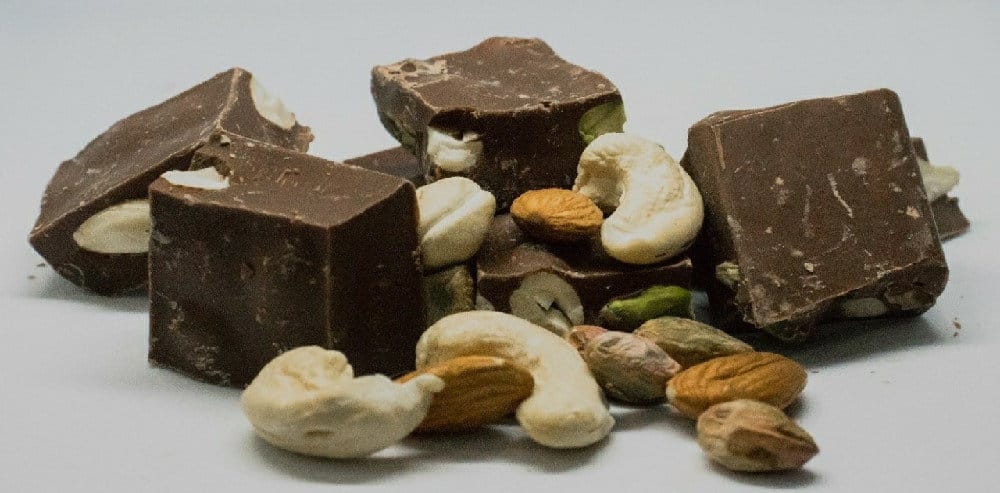 Mix Nuts Milk Homemade Chocolates