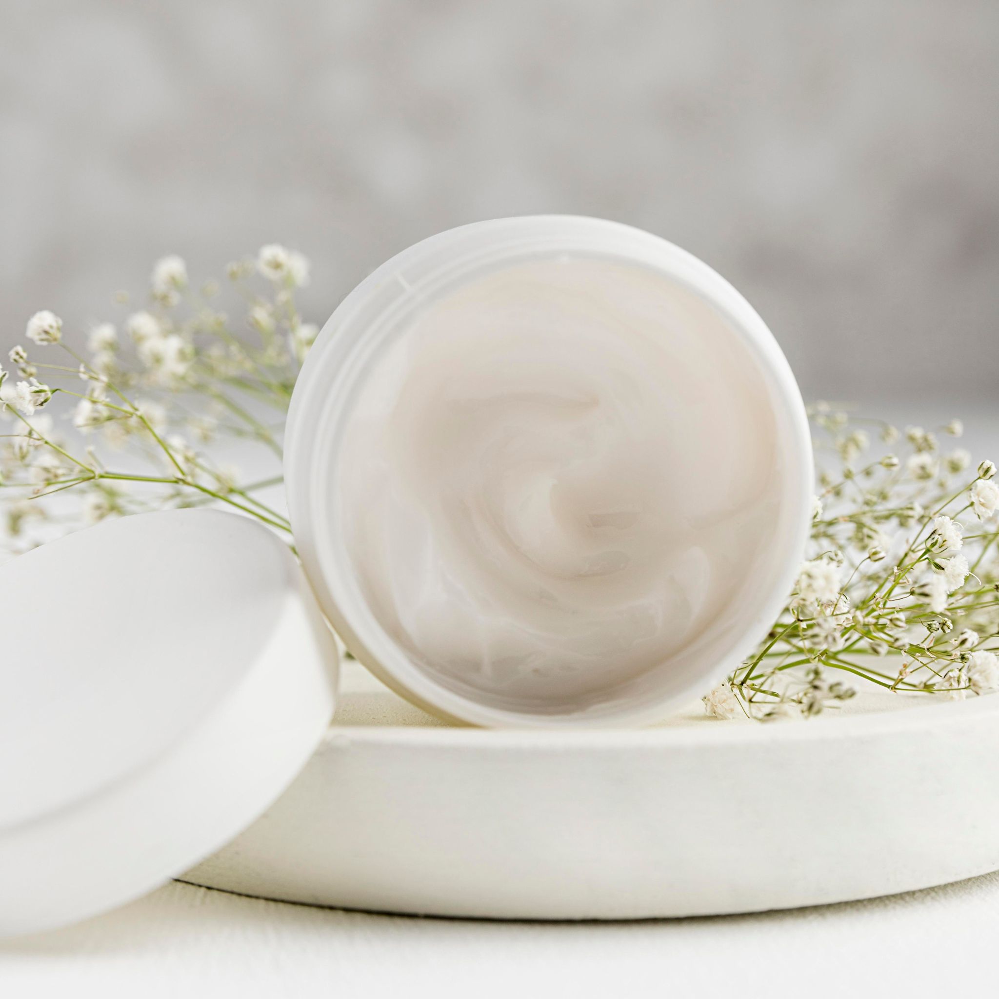 DewGlow Hydrating Cream