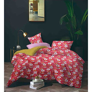 Black Bee  White Flowers On Pink Base Double Bedsheet With 2 Pillow Covers (208 X 213 Cm)(Bs6-04)