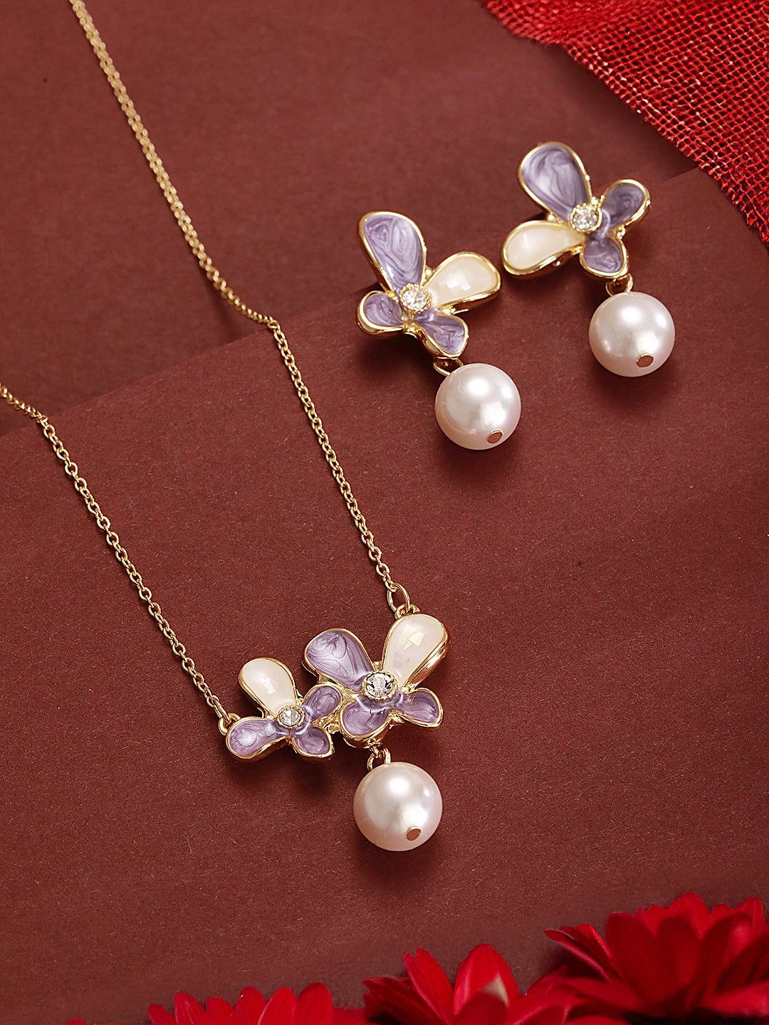 Floral Butterfly Pearl Pendant Necklace & Earrings Set