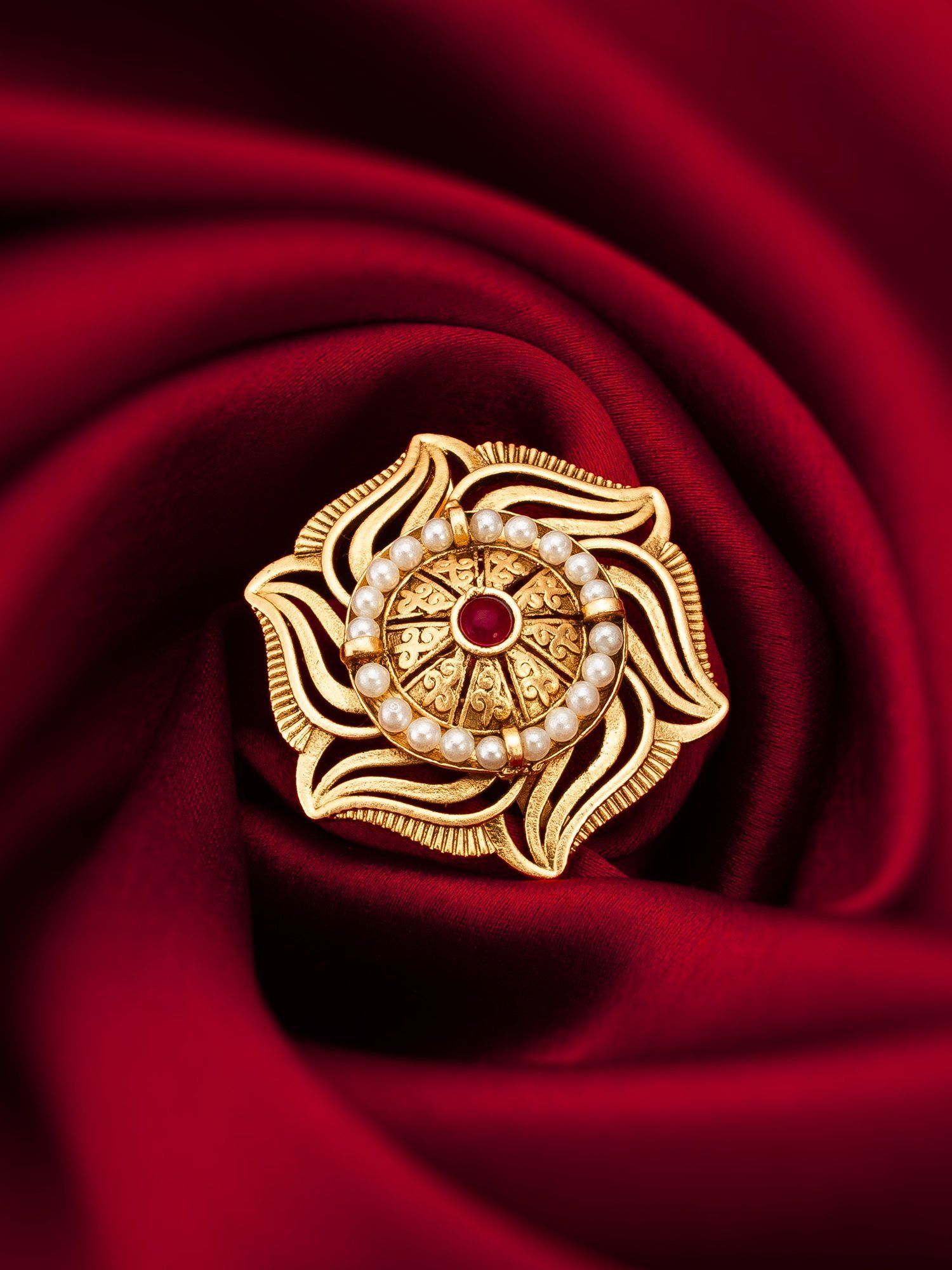 Morison Classic Solitaire Gold Ring Timeless Elegance