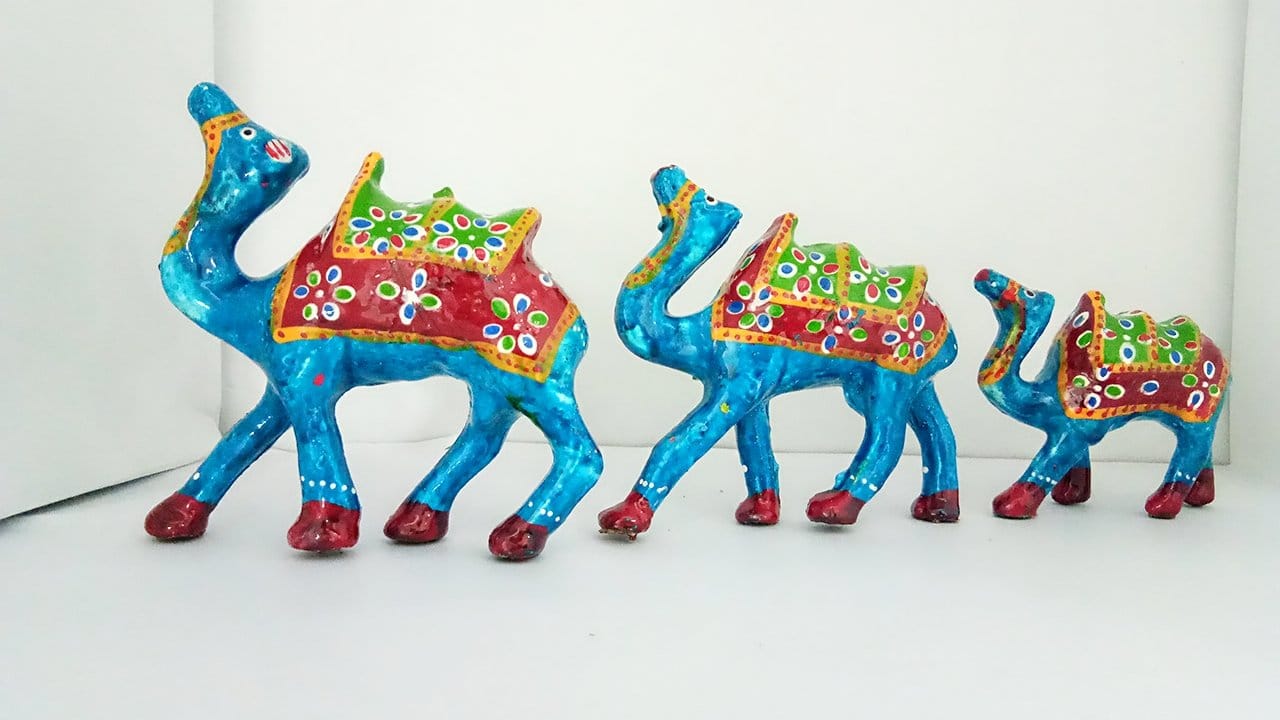 DreamKraft Paper Mache Handcrafted Set of 3 Camel Showpiece for Home Decor and Gift Purpose- Yellow