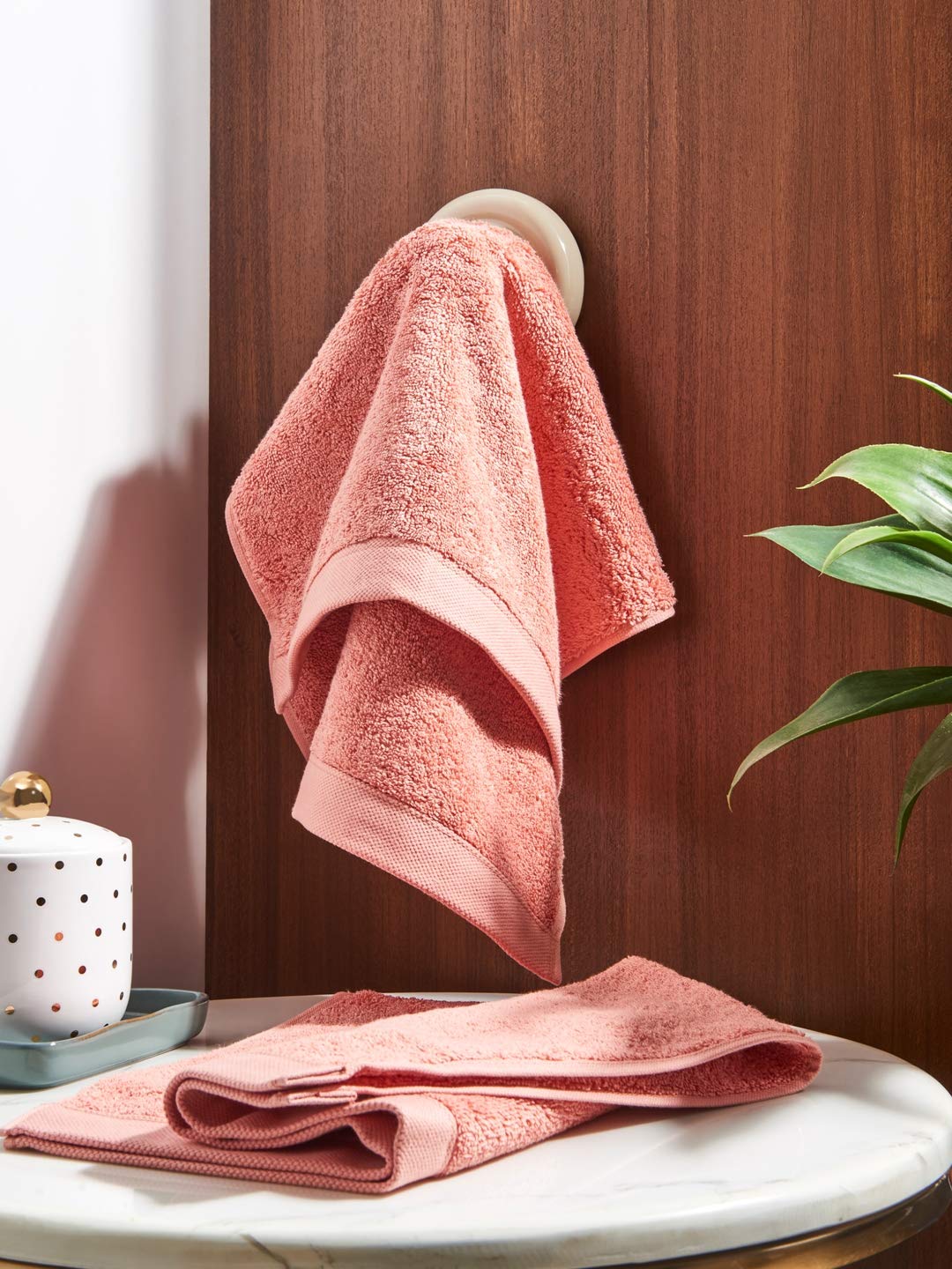 DDECOR - Solitaire Collection 100% Cotton Bomboo    Hand Towel |40 CM X 60 CM| - Red