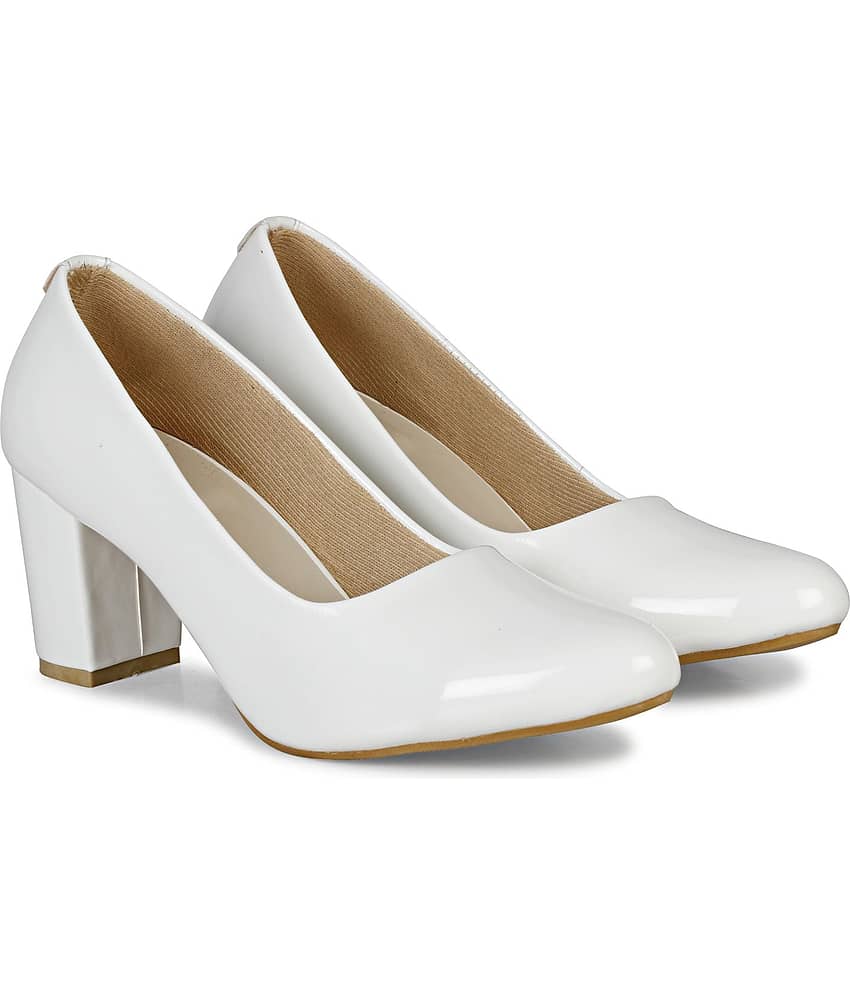 Ishransh - Nude Women's Pumps Heels