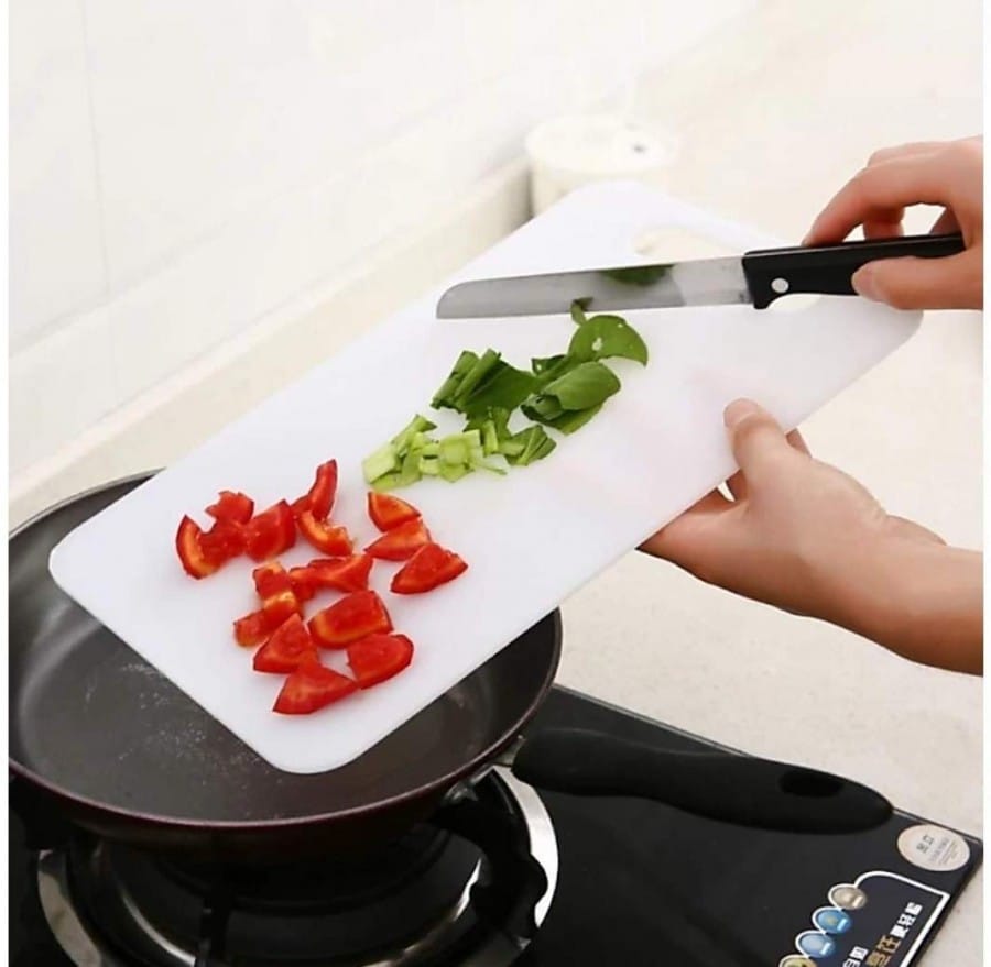Wholesale Item - PLASTIC CHOPPING BOARD (13X8 INCH WHITE) - MOQ 21 Pieces