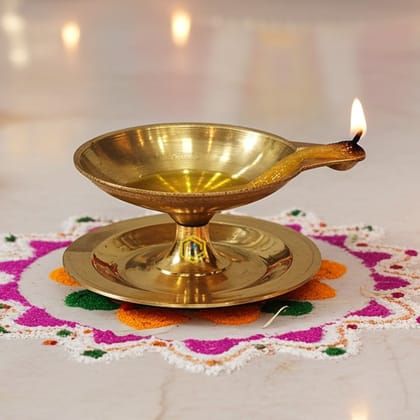 Brass Pandeep Plate Deepak, Oil Lamp No. 3  - Elegant Brass Lamp for Home Décor, Height : 1.1 Inch (ZMAS146 D)
