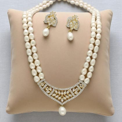 Mauktika Pearl Necklace Set