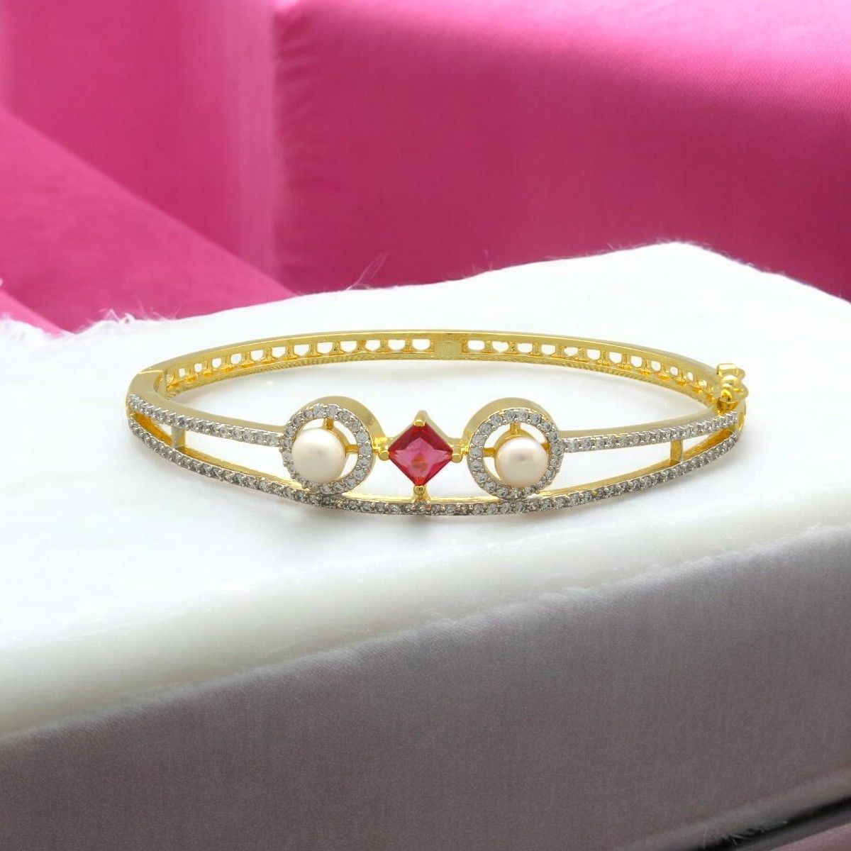 Sri Jagdamba Pearls Royal Celeste Pearl Bracelet For Women Girls