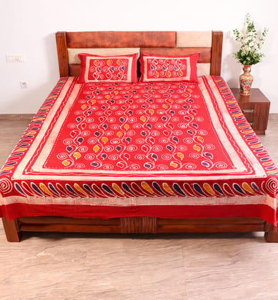 Handcrafted Batik Print Cotton Double Bed Sheet with Two Pillow Covers