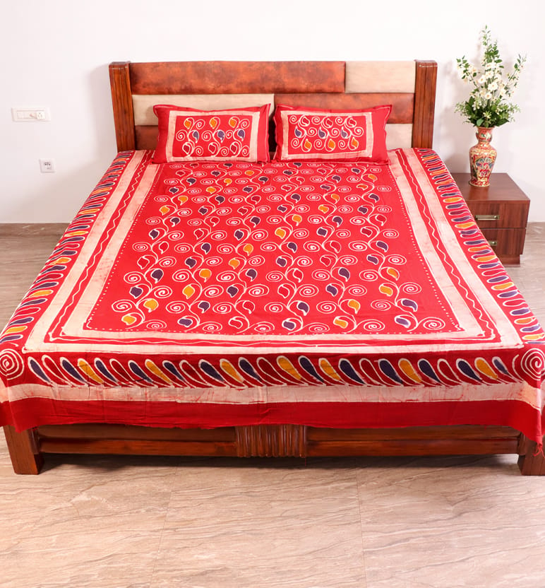Handcrafted Batik Print Cotton Double Bed Sheet with Two Pillow Covers