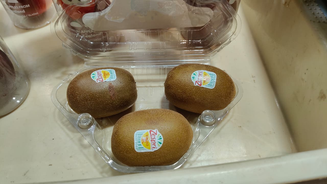 Zespri Kiwi Gold  3 kiwi per box