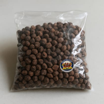 Sumanti Retail Store's black chana (kala chana) - dried chickpeas