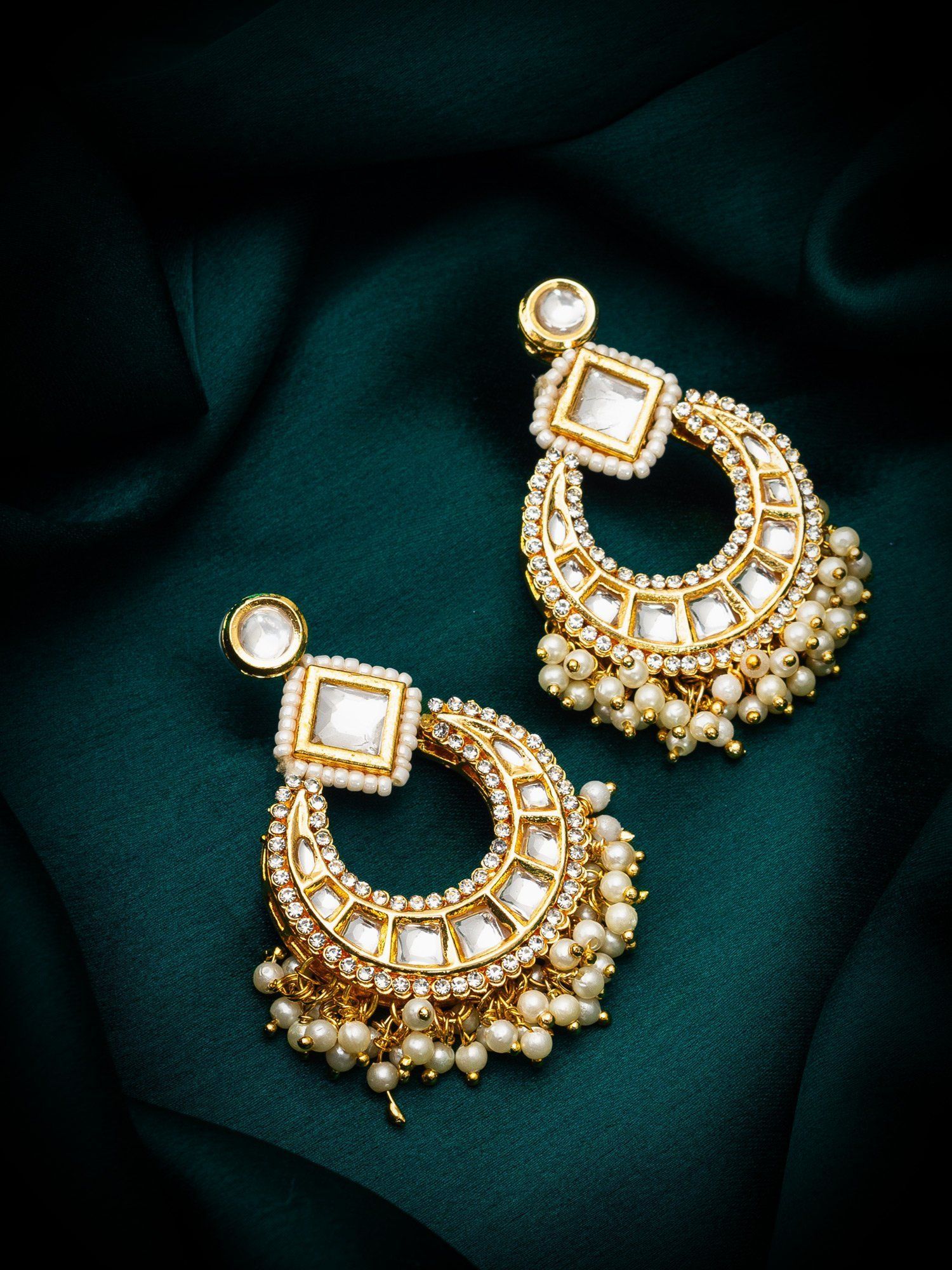 Morison Golden Chain Earrings Sleek and Edgy