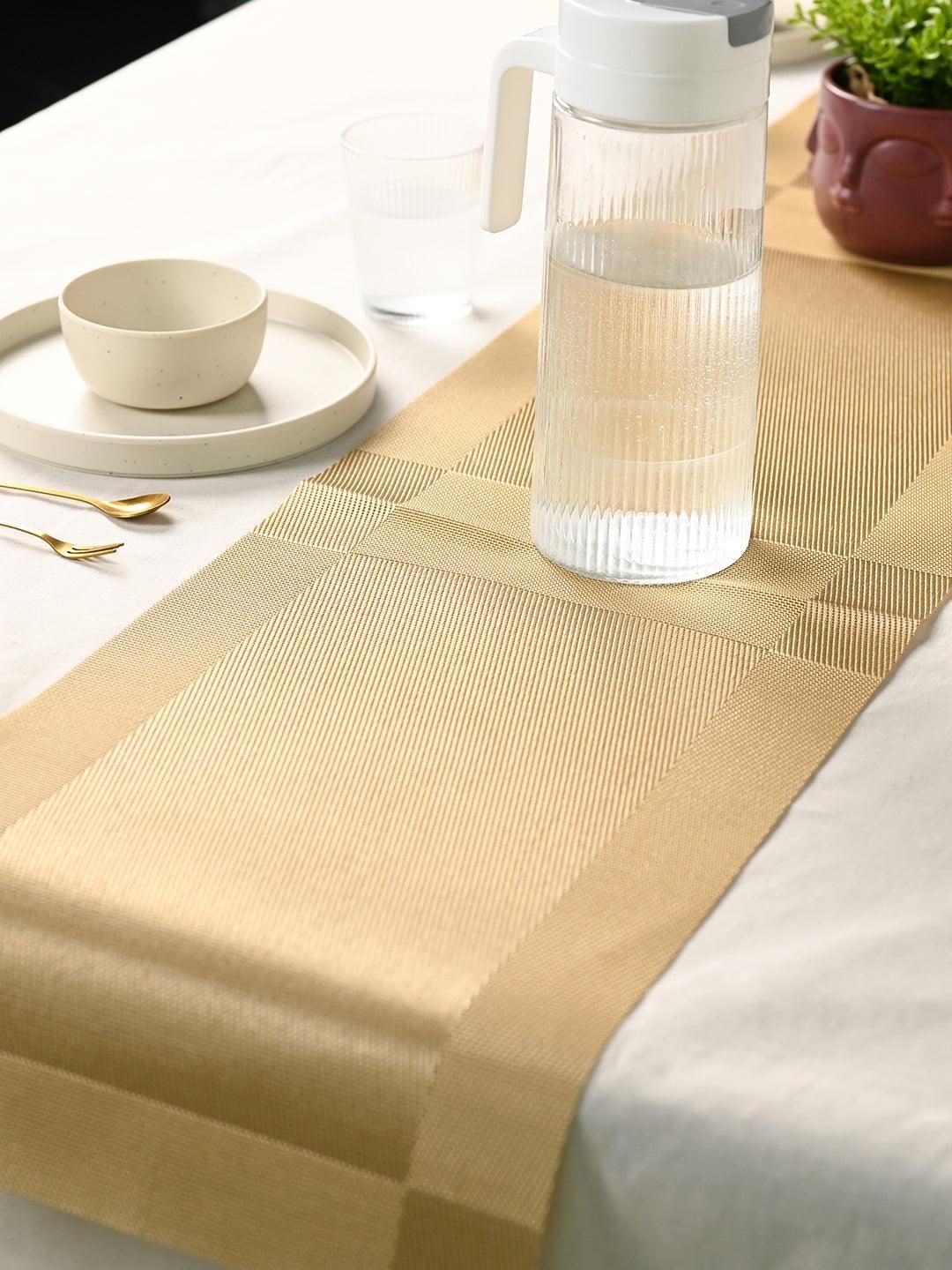 VON CASA Golden Table Runner