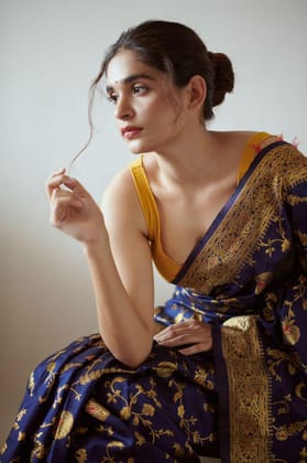 Zari Work Silk Saree With Blouse Piece