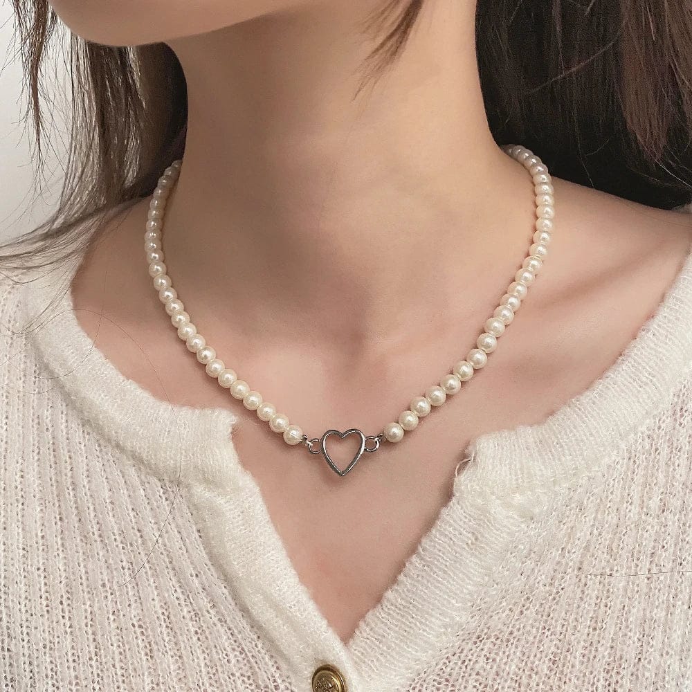 Elegant White Imitation Pearl Beads Choker Clavicle Chain Necklace For Women Love Pendant Wedding Jewelry Collar New