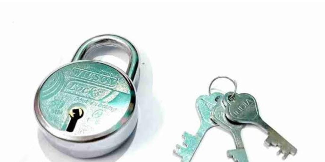 Adison 50mm Padlock Pack Of 2 Pcs And Get 1 Ss With Three Keys Heavy Duty Lock