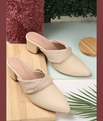 Carrito White Women's Mules Heels