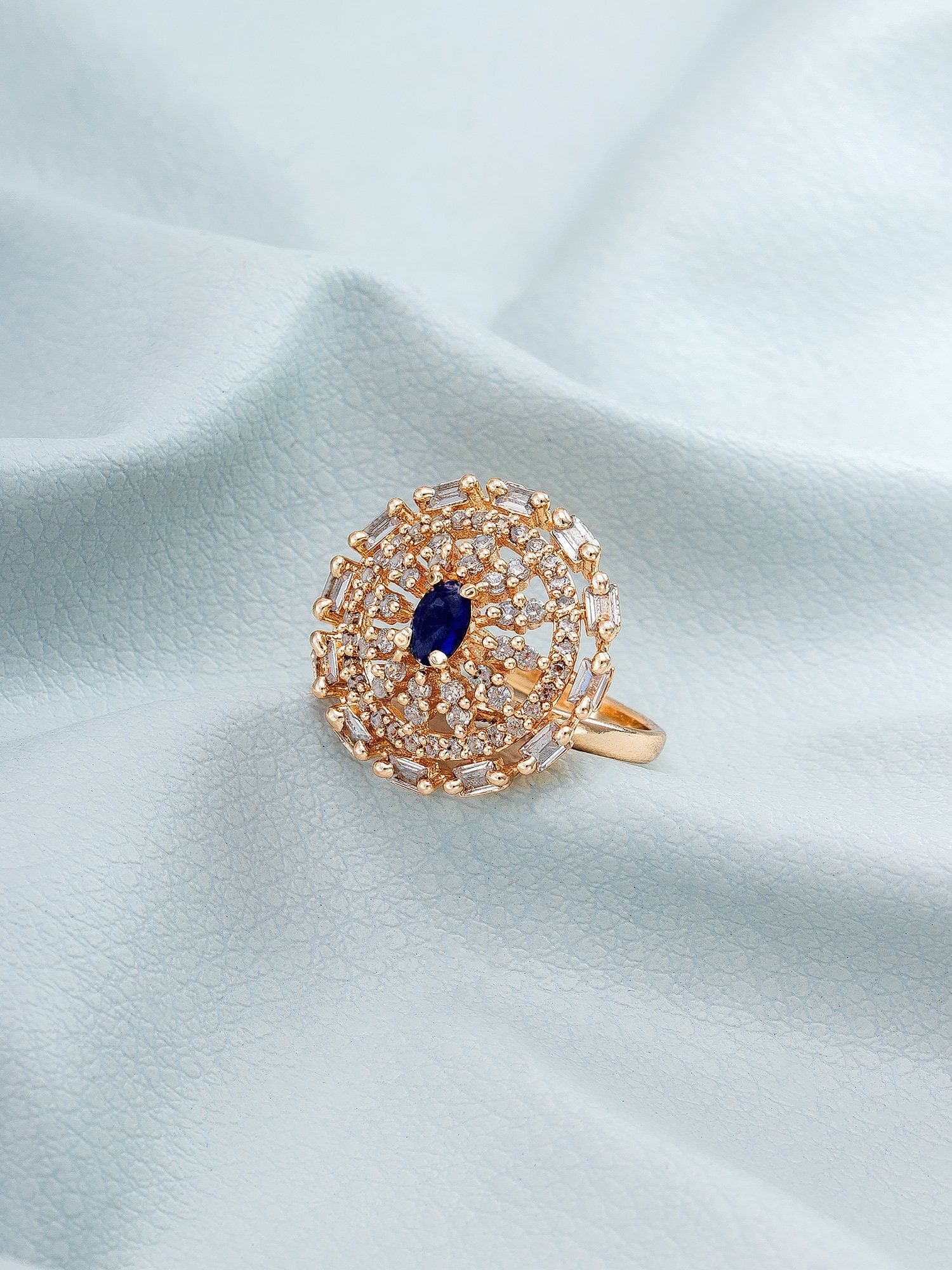 Morison Twisted Gold Ring Modern Elegance