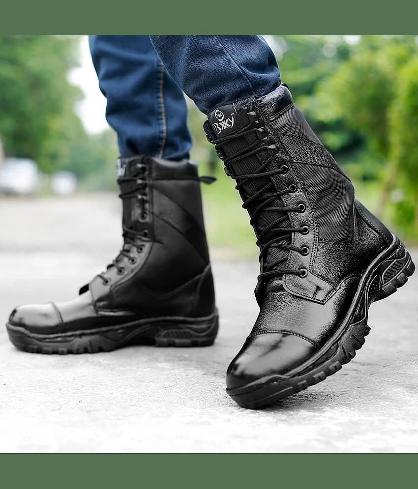 YUVRATO BAXI Black Hiking & Trekking Boot