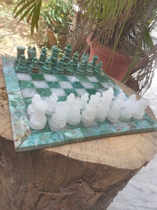 Sahaj Hast Handcrafted Green Jasper & White Quartz Stone Chess Set  With Brass Stand & Storage Box