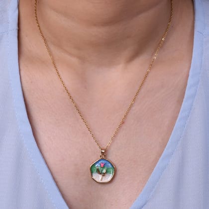 SMITAM JEWELS Meadow Dream Stainless Steel Floral Enamel Chain and Earring Set