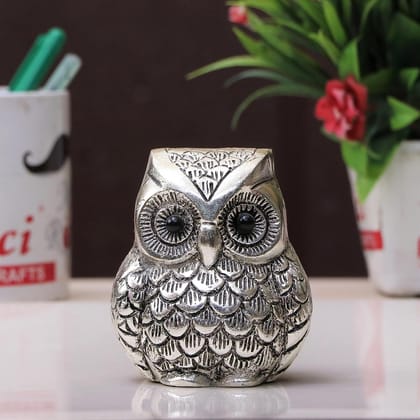 DreamKraft Vintage Metal Owl Showpiece and Paper Weight - Handcrafted Home Decor and Office Idol (Silver)
