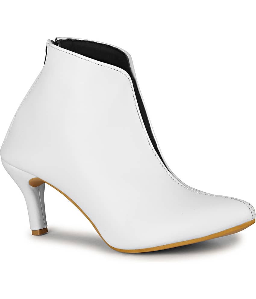 Ishransh White Women's Ankle Length Boots