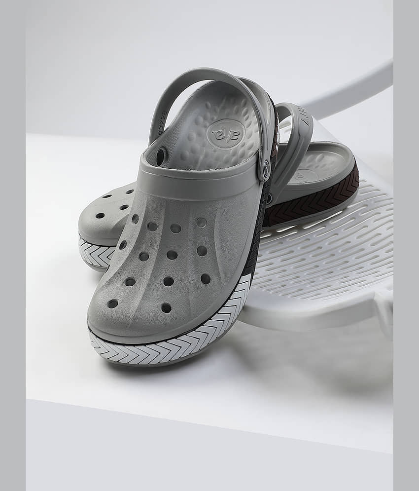 Liberty - Black Men's Clogs