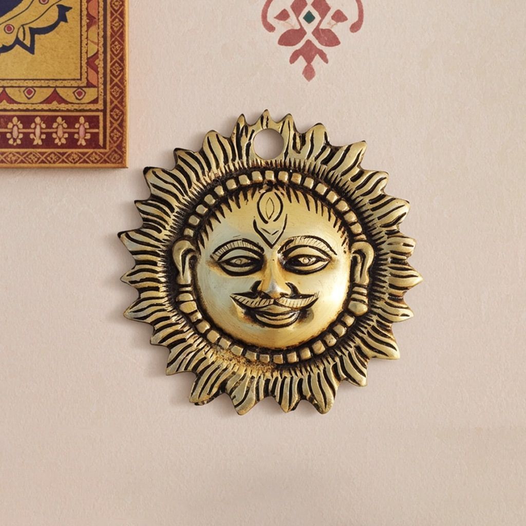 Brass Wall Hanging Showpiece Sun, Suraj Statue, Height : 4 Inch (BSMAS1689 D)