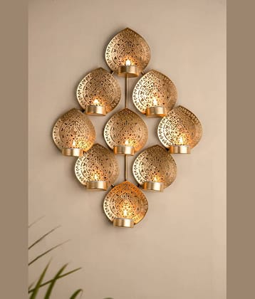 METAL MESTERY Gold Hanging Metal Tea Light Holder - Pack of 1