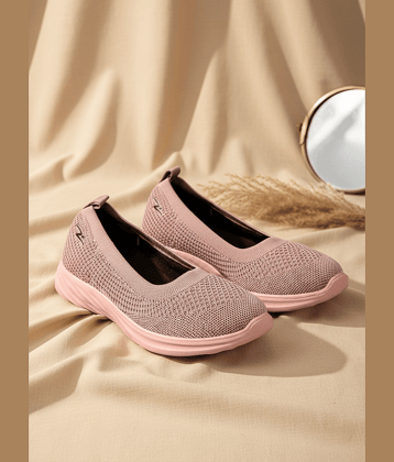 Adrun Lavender Women's Slip On