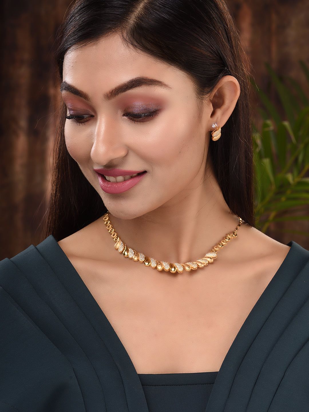 Gold Toned AD Studded Minimal Designer Necklace Jewellery Set