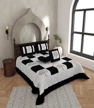 Elegant Patch Work Silk Bedsheet Set Elegant Patch Work Silk Bedsheet Set