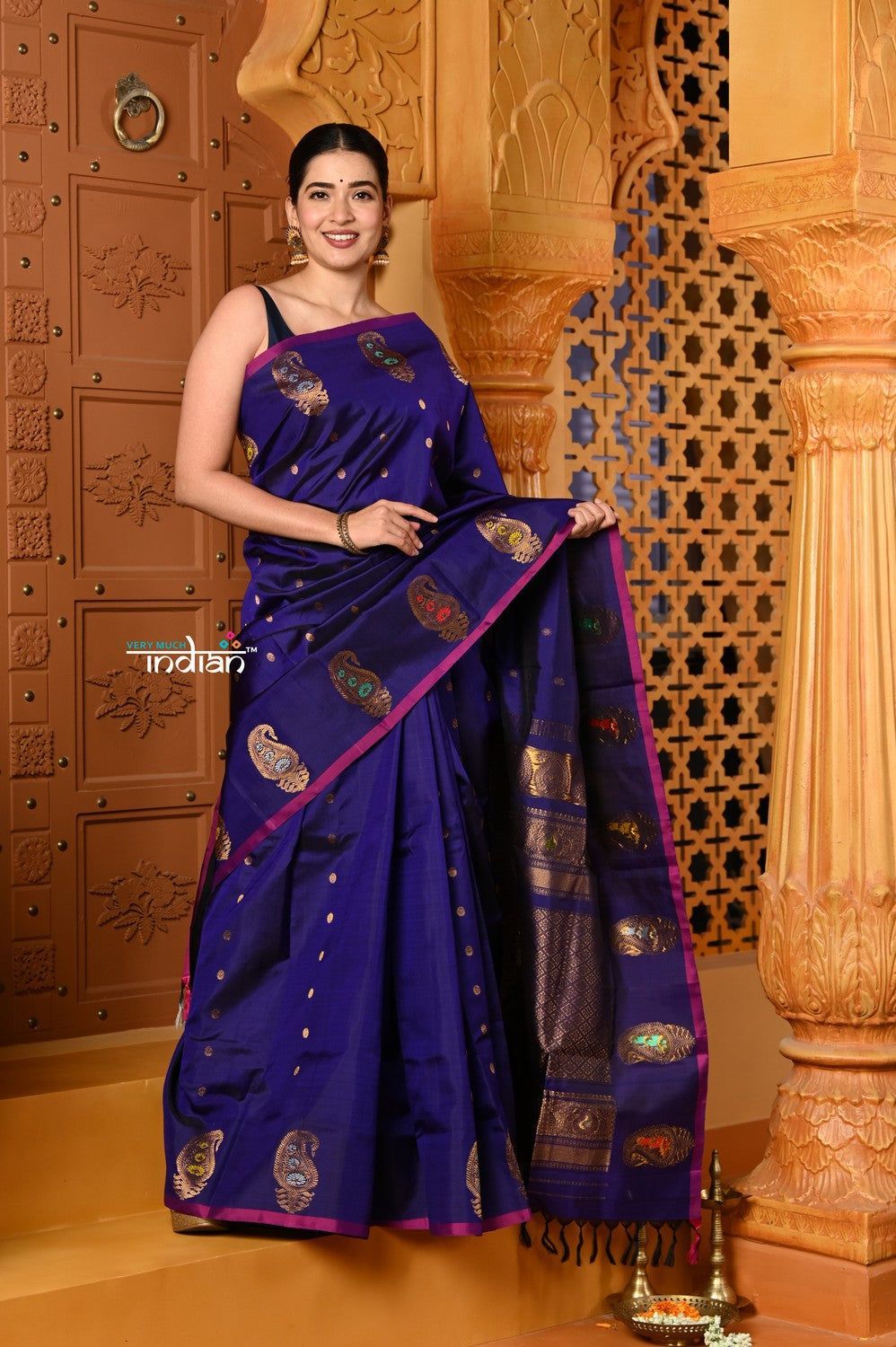 Shubh ~ Gadwal Pure Silk Handloom Saree in Royal Blue