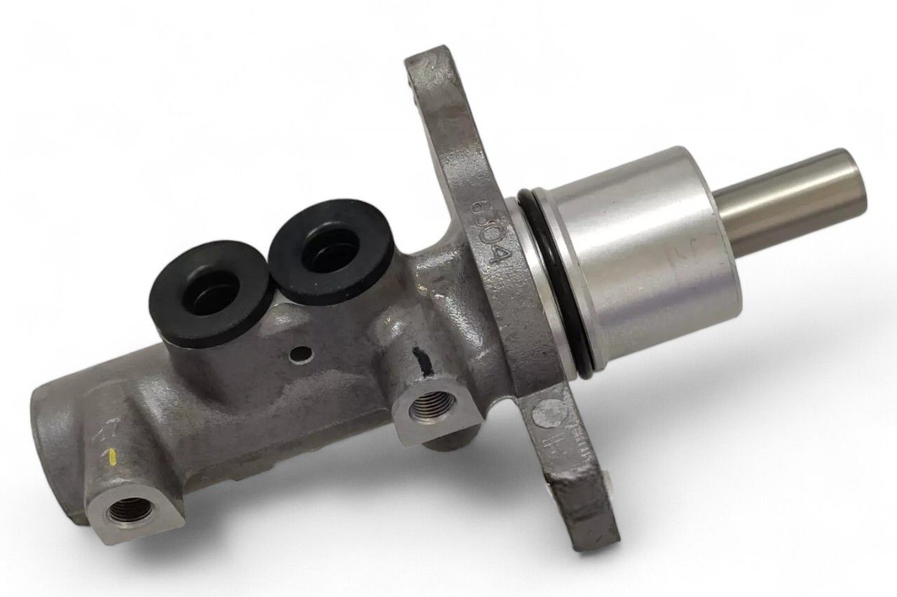 TVS Girling Brake Master Cylinder 29066843