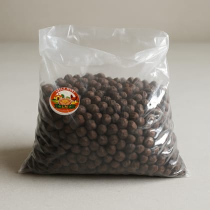 Leela Mart's black chana (kala chana) - dried legumes