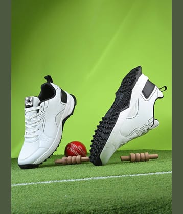 OFF LIMITS WARWICK White Cricket Shoes
