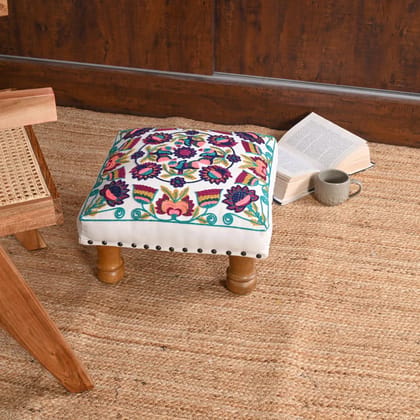Handcrafted Floral Embroidered Wooden Stool Colorful Vintage Footrest with Artistic Charm Handcrafted Floral Embroidered Wooden Stool Colorful Vintage Footrest with Artistic Charm