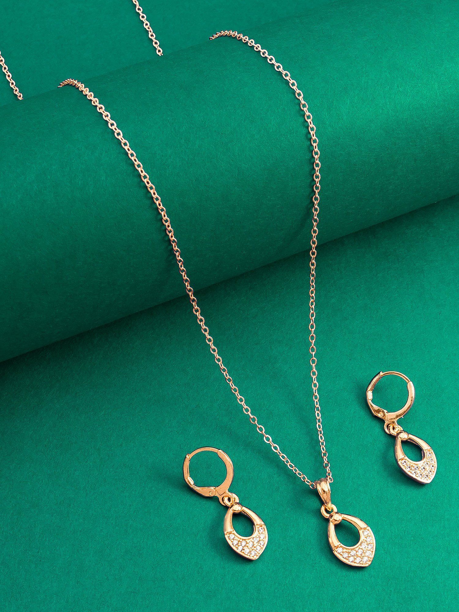 Morison Exquisite Diamond Pendant Set Sparkle and Shine