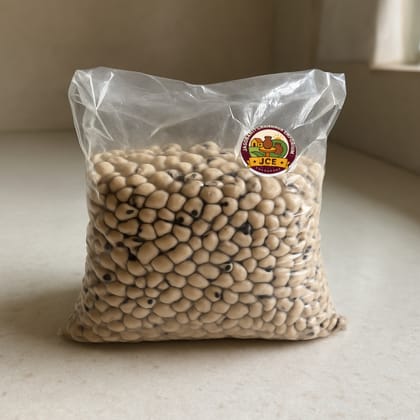 Jasobanti Chananda Emporium's lobia (black-eyed peas)