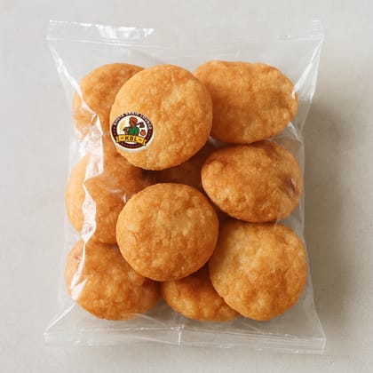 Khuta Barik Lounge's dry kachori