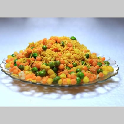 CRUNCHIZZ - MIXTURE/NAMKEEN I Authentic & Traditional Kerala Preparation I No Additives or Preservatives I Pack of One I
