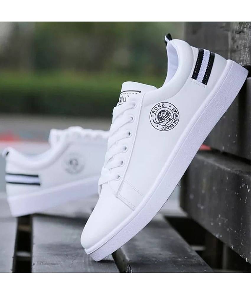 Xtoon White Men's Outdoor Shoes