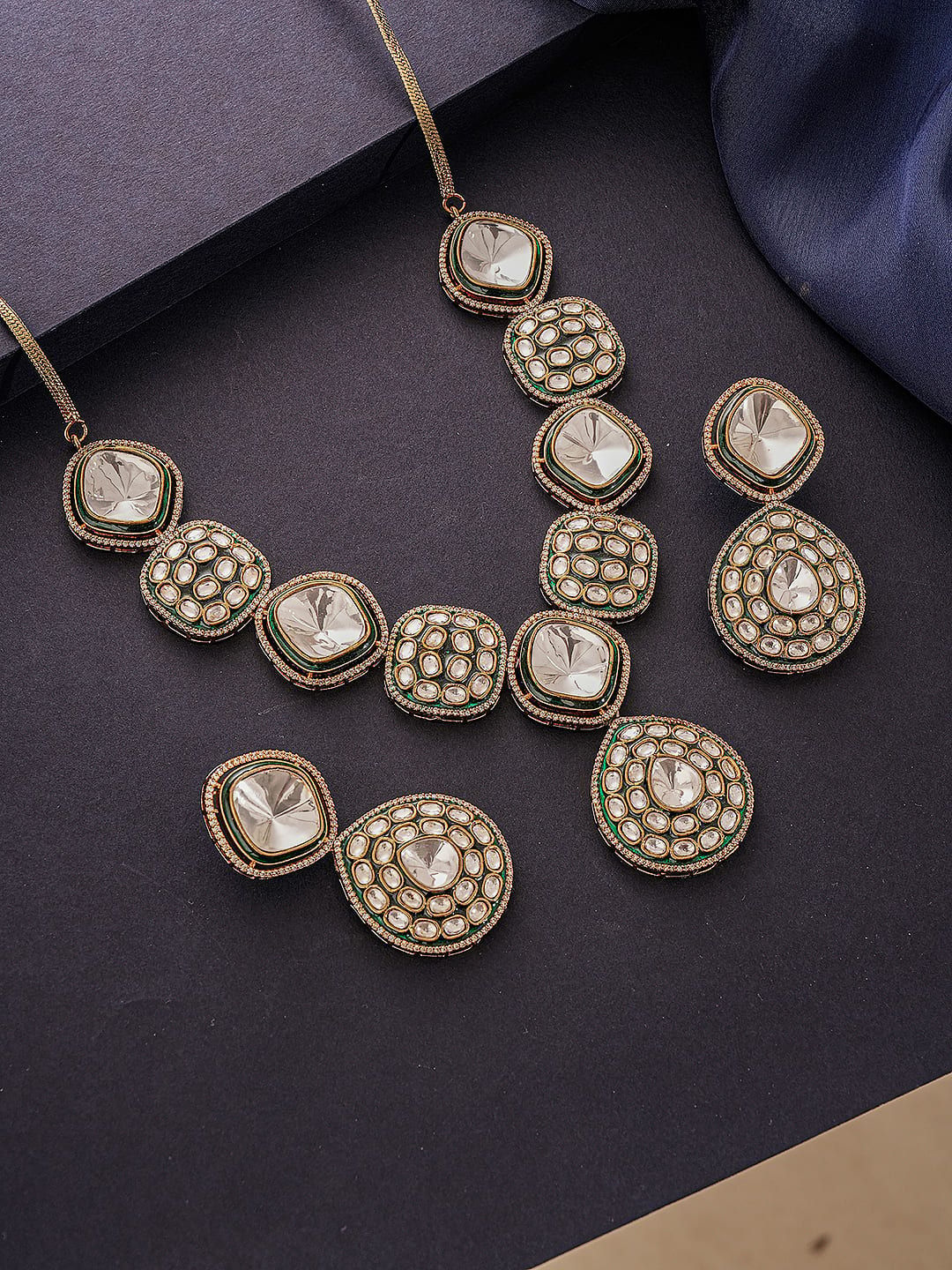 Gold Antique Kundan Jadau Uncut Polki  Statement Jewellery Set